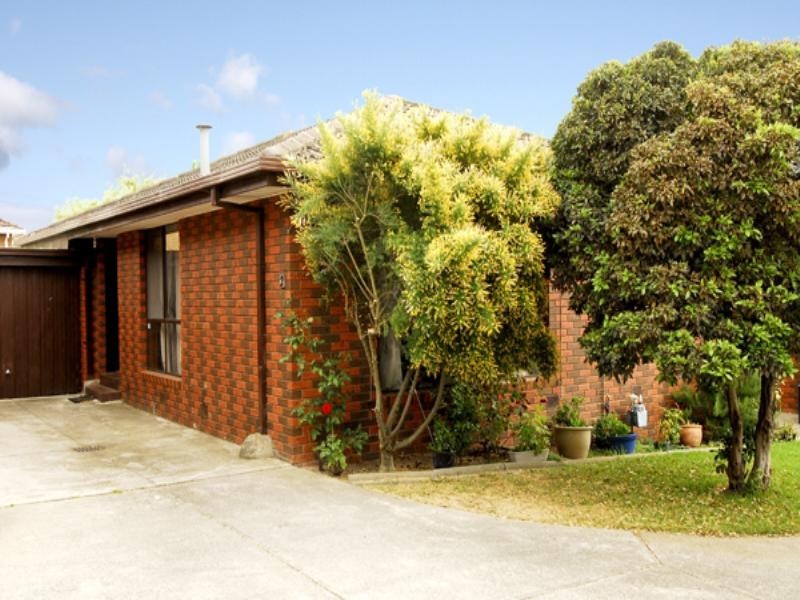 2/13A Elizabeth Street, Oakleigh East VIC 3166