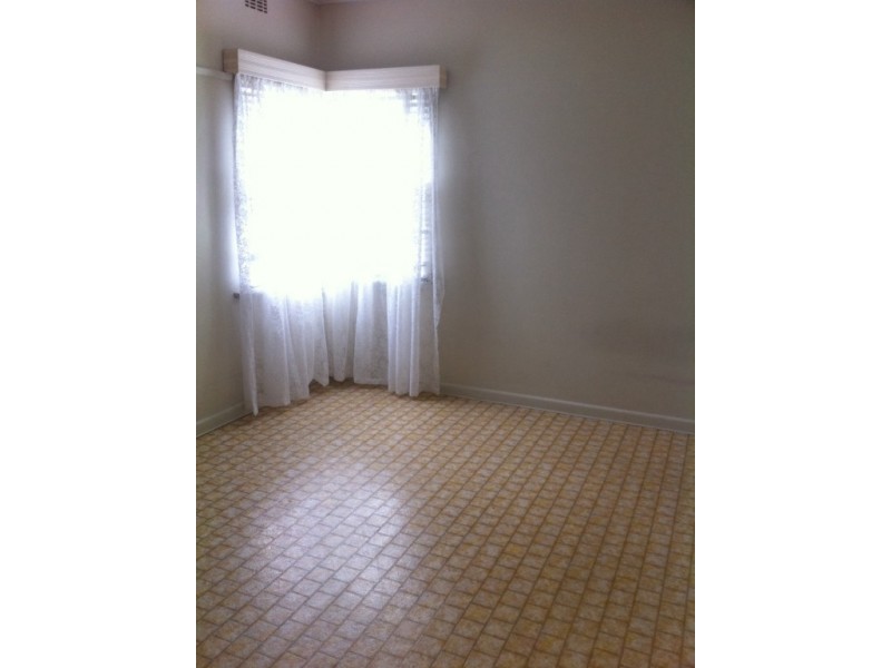 18 Thomas Street, Clayton VIC 3168