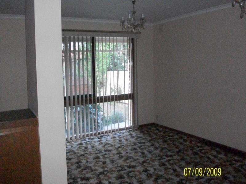 8 Hunt Crescent, Clayton VIC 3168