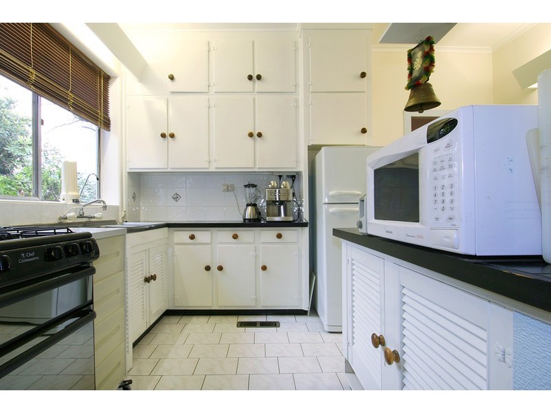 12 Elaroo Street, Chadstone VIC 3148