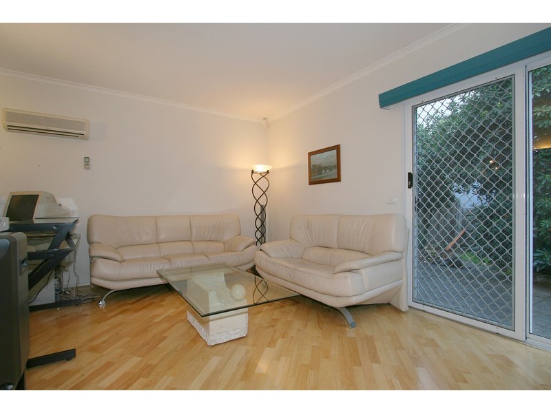 12 Elaroo Street, Chadstone VIC 3148