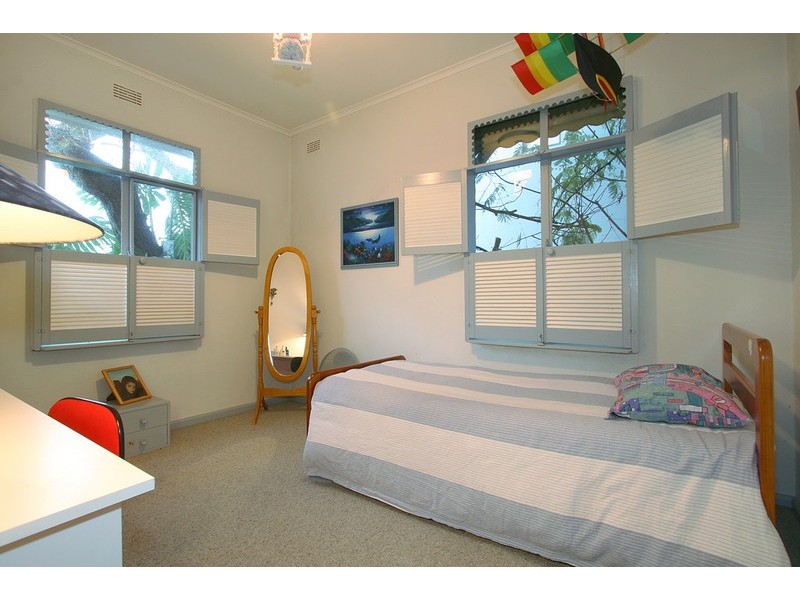 12 Elaroo Street, Chadstone VIC 3148