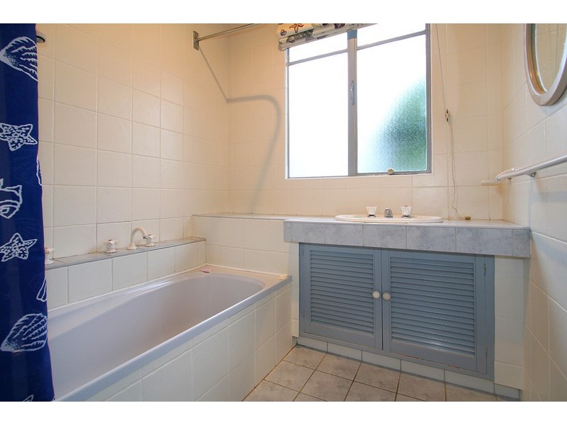 12 Elaroo Street, Chadstone VIC 3148