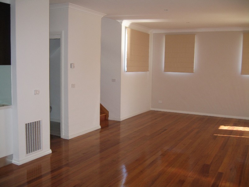 1/6 Maltarra Street, Clayton VIC 3168