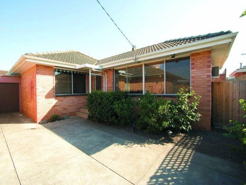 3 Garden Avenue, Glen Huntly VIC 3163