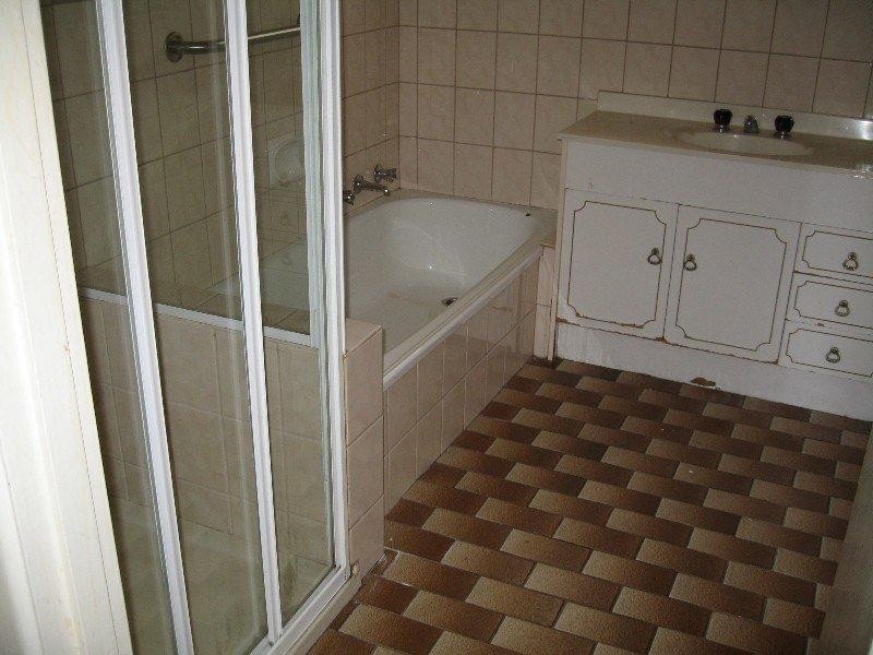 1 Fairview Street, Springvale VIC 3171