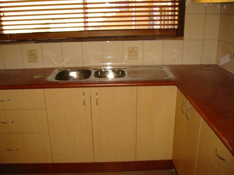 1/20 Scotsburn Avenue, Oakleigh South VIC 3167