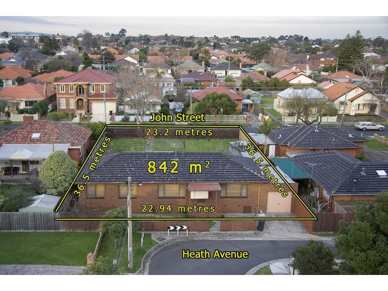 39 Heath Avenue, Oakleigh VIC 3166