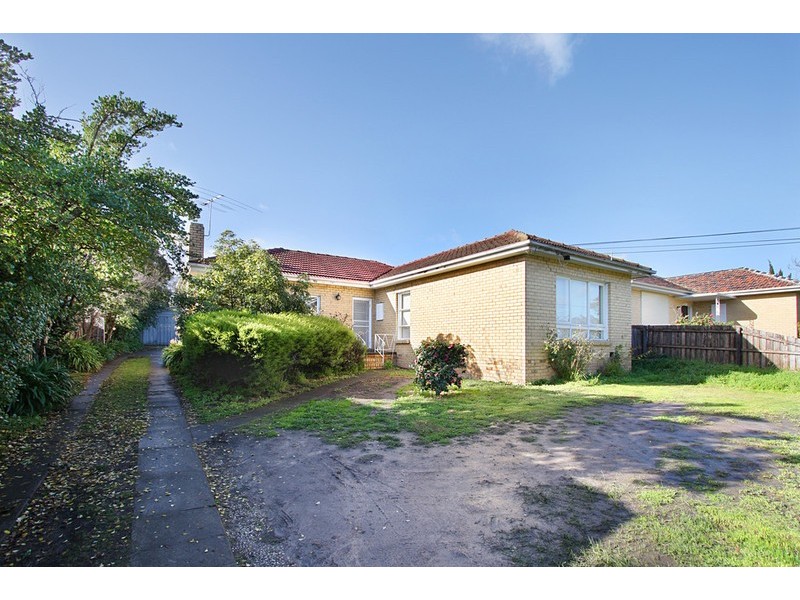 4 SilverAsh Avenue, Ashwood VIC 3147