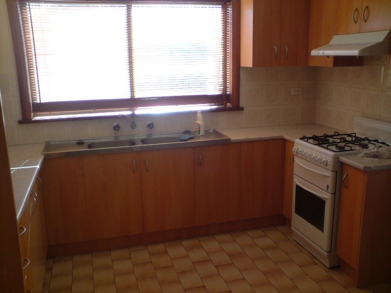 24 Golf Links Avenue, Oakleigh VIC 3166