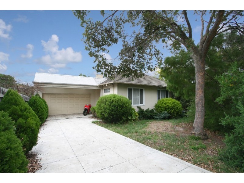 61 Amaroo Street, Chadstone VIC 3148