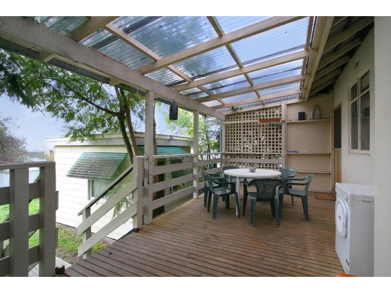 61 Amaroo Street, Chadstone VIC 3148