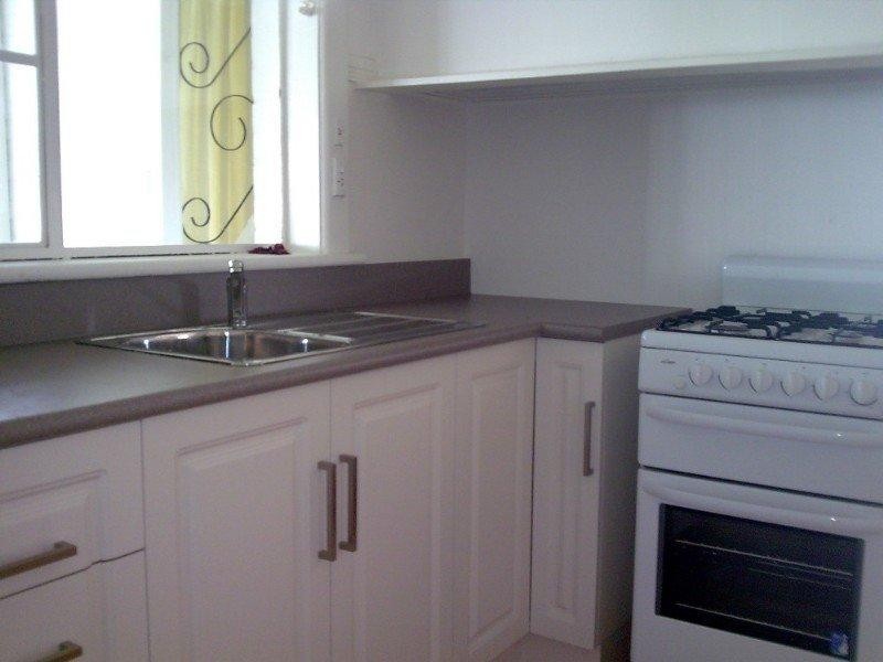 32 Eleebana Street, Hughesdale VIC 3166