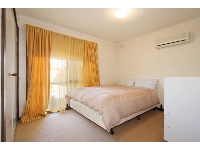 8/7 Carlisle Crescent, Hughesdale VIC 3166