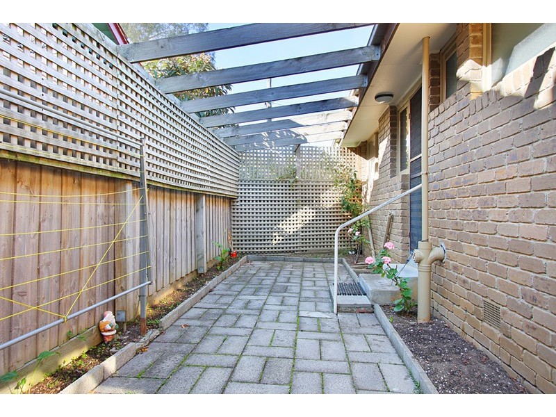 8/7 Carlisle Crescent, Hughesdale VIC 3166