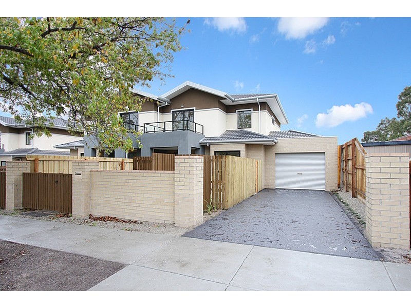 9-11 Inverness Street, Clarinda VIC 3169