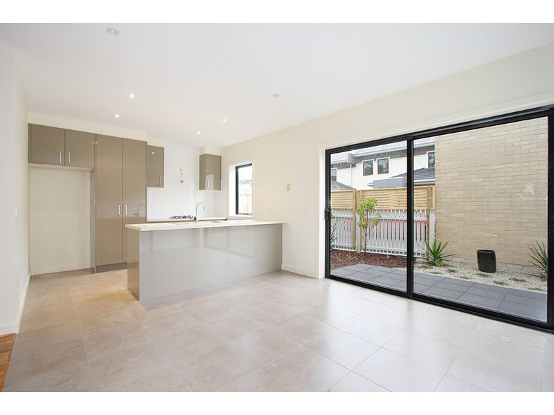 9-11 Inverness Street, Clarinda VIC 3169