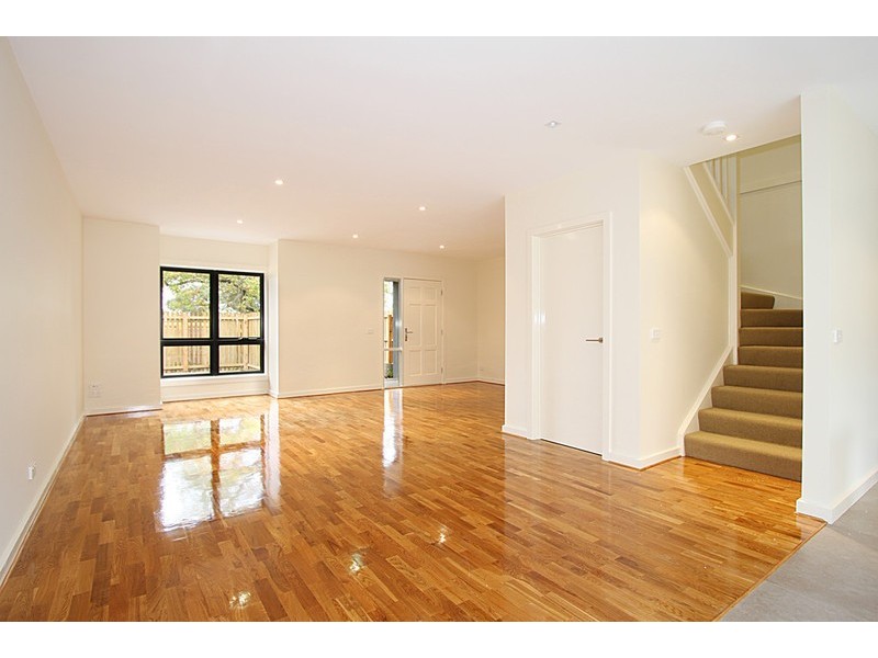 9-11 Inverness Street, Clarinda VIC 3169