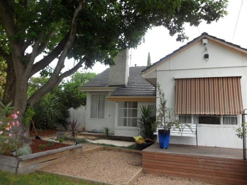 1/20 Elaroo Street, Chadstone VIC 3148