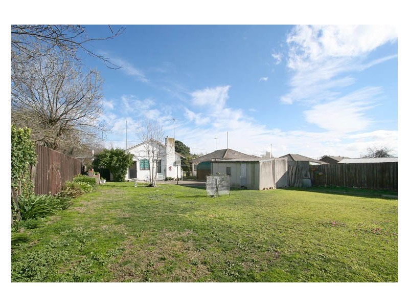 137 Power Avenue, Chadstone VIC 3148