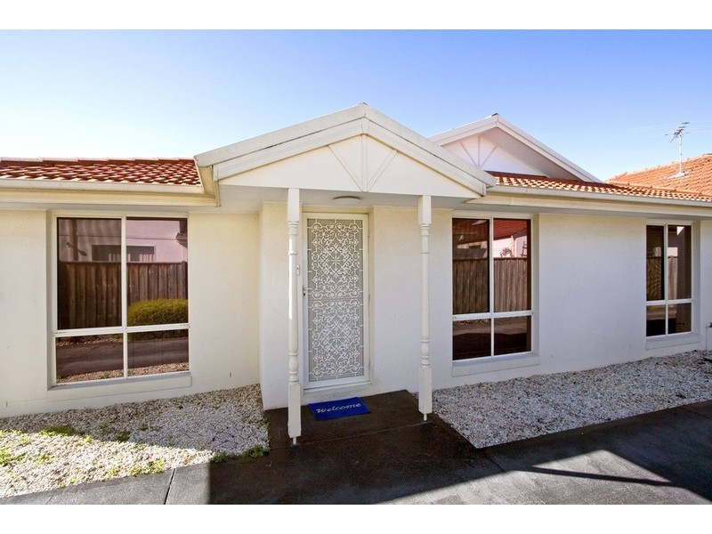 2/7 Fox Street, Dandenong VIC 3175