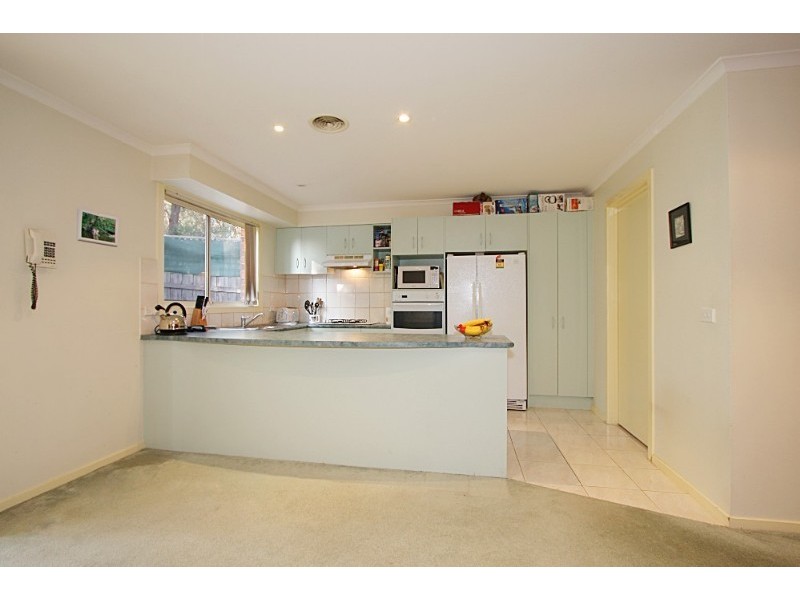 2/31 Kierens Way, Chadstone VIC 3148