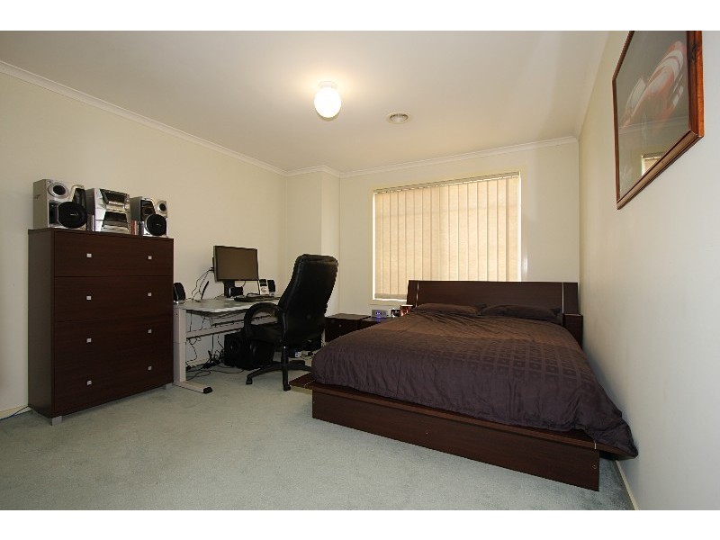 2/31 Kierens Way, Chadstone VIC 3148