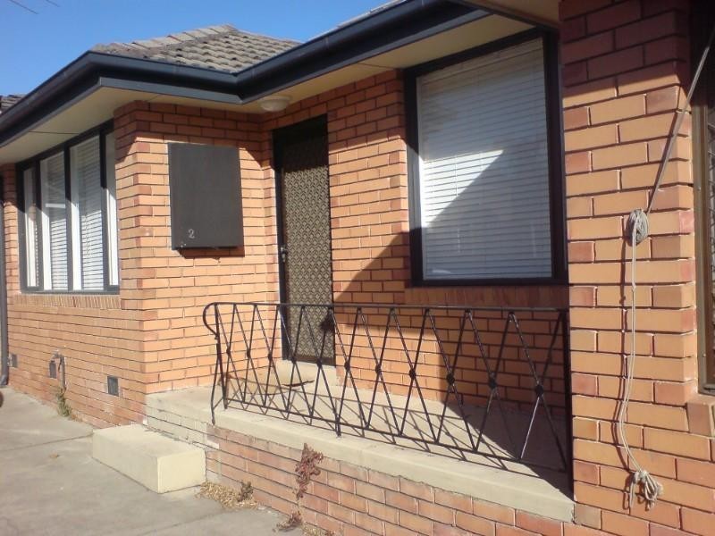 2/18 Carrum Street, Malvern East VIC 3145