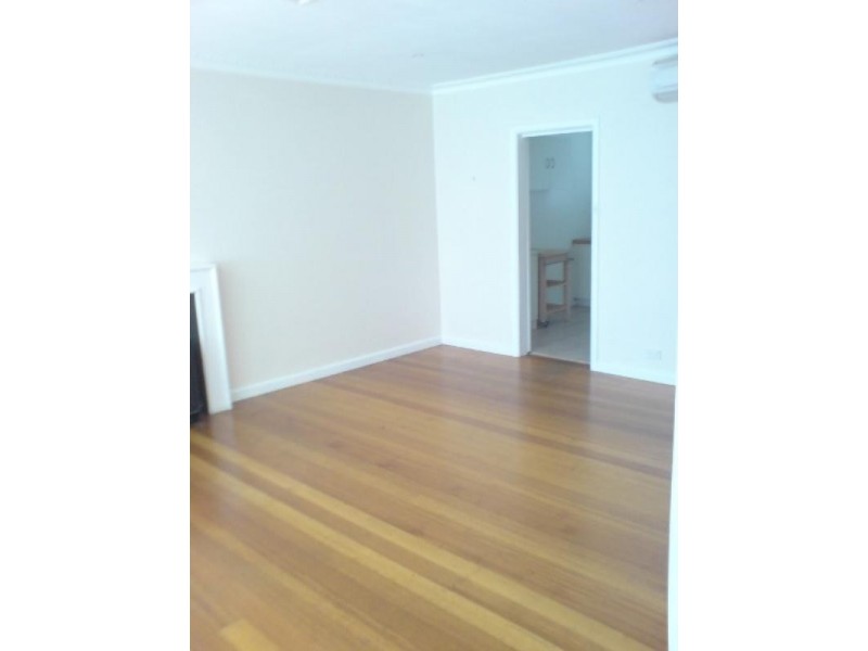 2/18 Carrum Street, Malvern East VIC 3145