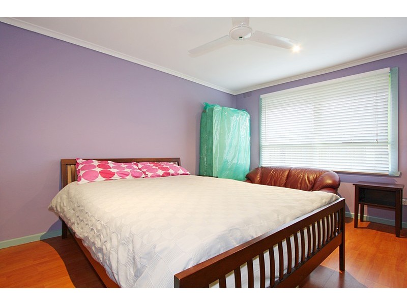 2/32 Atkinson Street, Chadstone VIC 3148