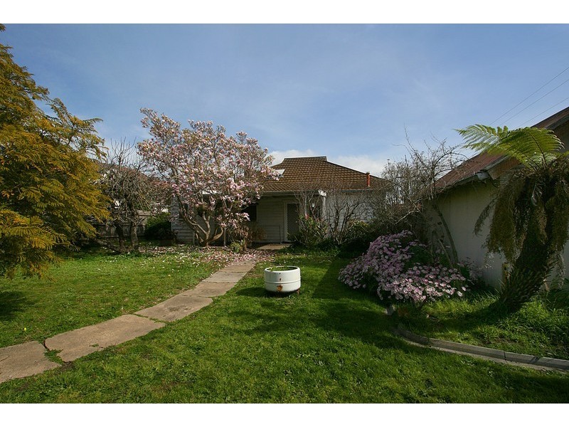 26 Simmonds Street, Hughesdale VIC 3166