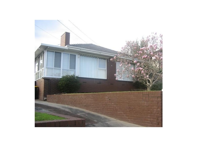 8 Malvina Street, Burwood VIC 3125