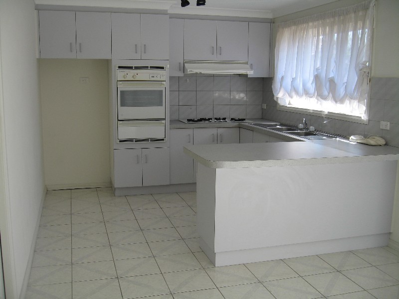 2/10 Paget Street,, Hughesdale VIC 3166