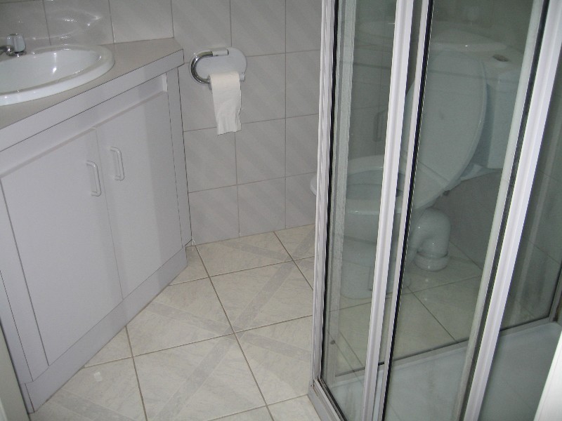 2/10 Paget Street,, Hughesdale VIC 3166