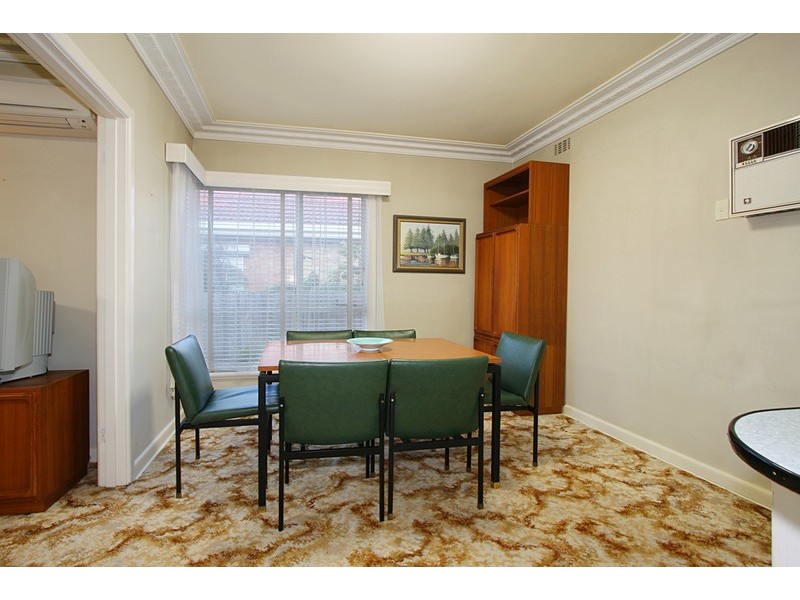 6 Moorookyle Avenue, Hughesdale VIC 3166