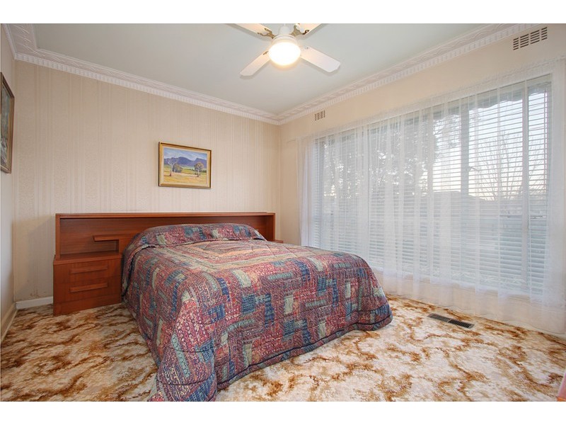 6 Moorookyle Avenue, Hughesdale VIC 3166