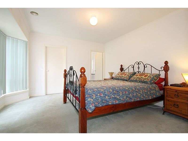 1/5 Rae Street, Chadstone VIC 3148