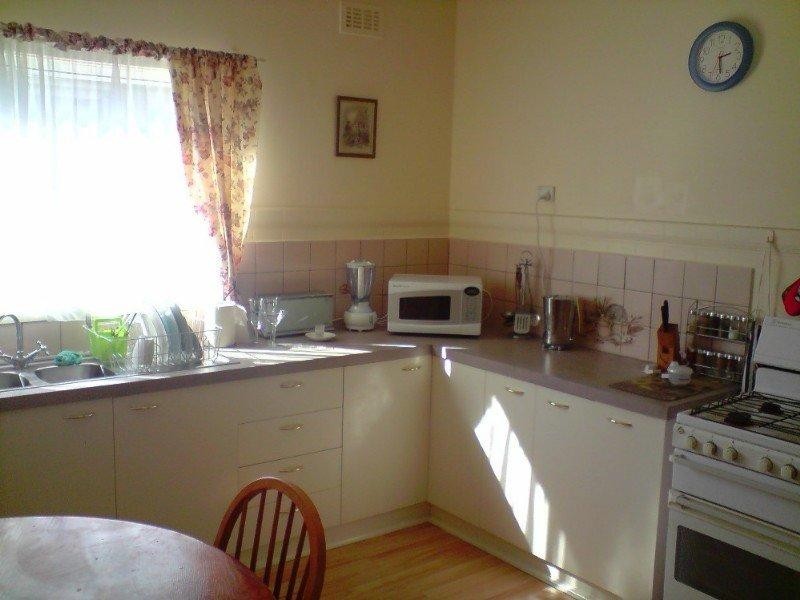 21 Laura Street, Clayton South VIC 3169