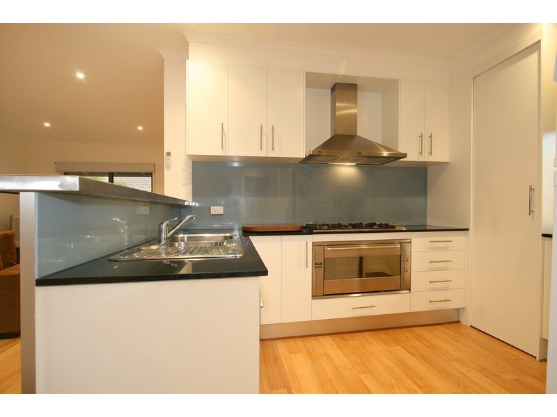 40 Long Place, Hughesdale VIC 3166