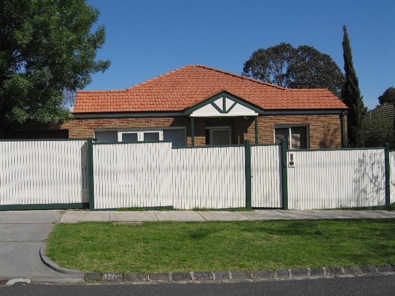 1/1260 Dandenong Road, Murrumbeena VIC 3163