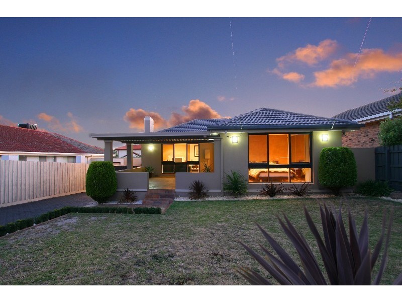 4 Rosemary Street, Chadstone VIC 3148