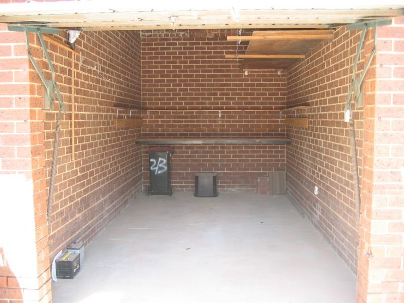 2/3 Crewe Road, Hughesdale VIC 3166