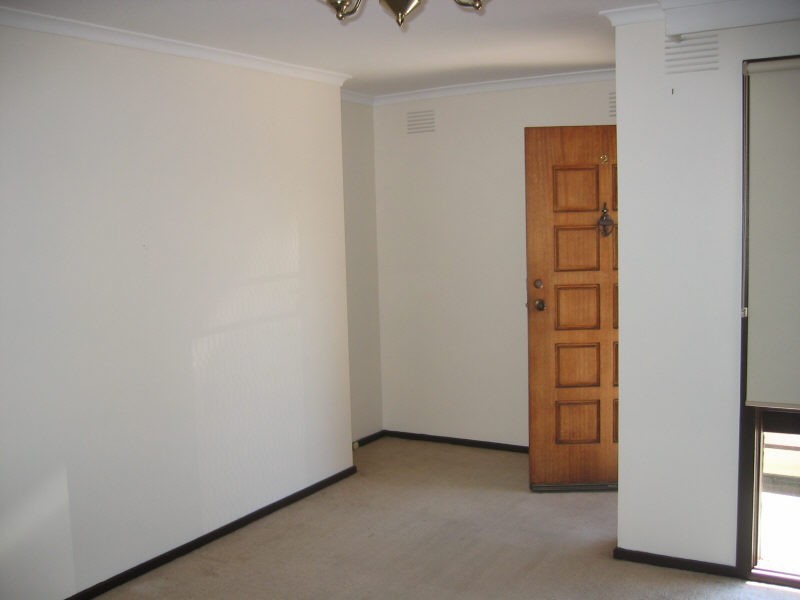 2/3 Crewe Road, Hughesdale VIC 3166