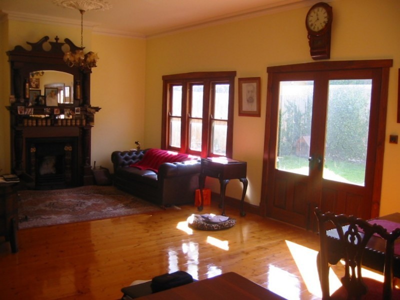 17 Mora Avenue, Oakleigh VIC 3166