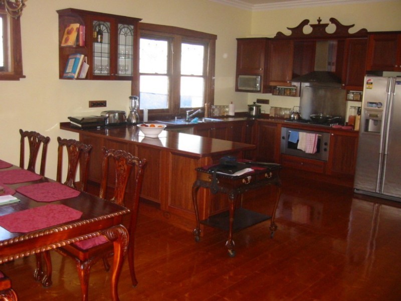 17 Mora Avenue, Oakleigh VIC 3166