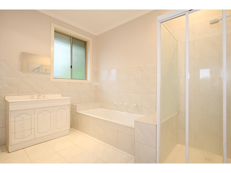 2/39 Darling Street, Hughesdale VIC 3166