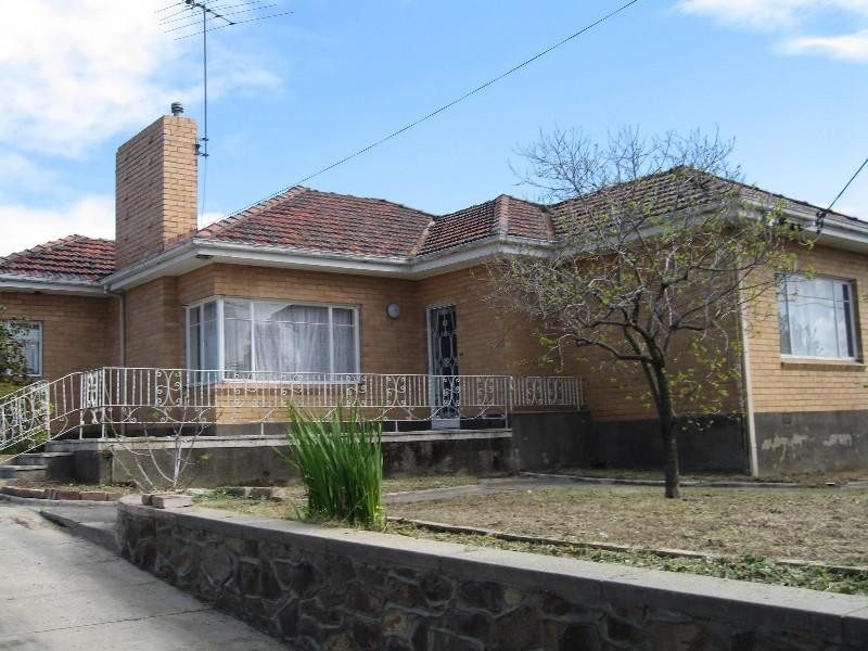 82 Ferntree Gully Road, Oakleigh East VIC 3166