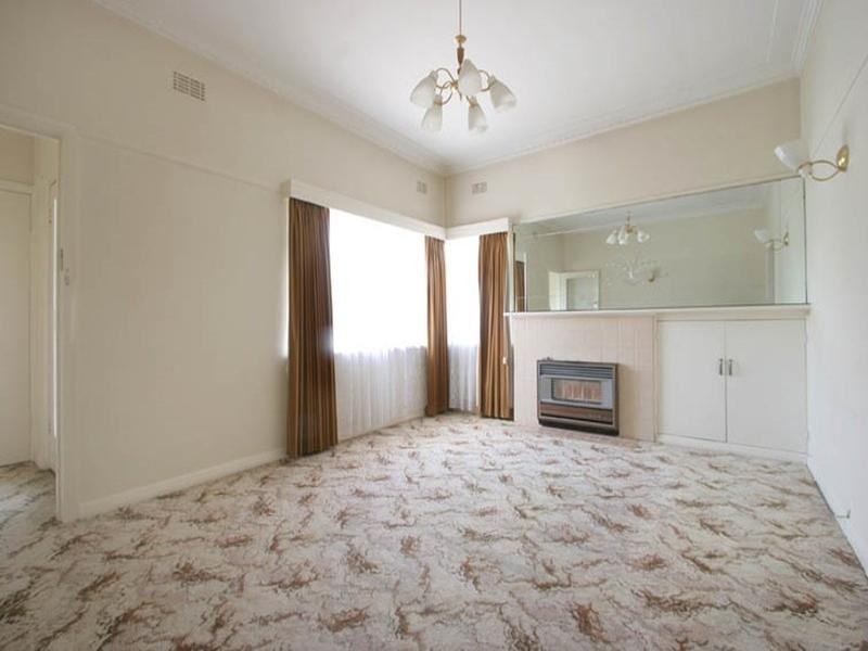 82 Ferntree Gully Road, Oakleigh East VIC 3166