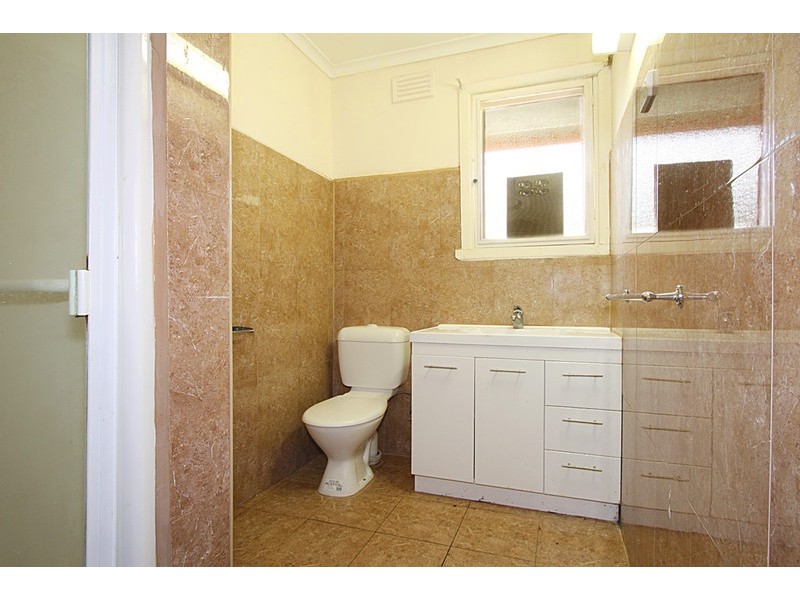 33 Evelyn Street, Clayton VIC 3168