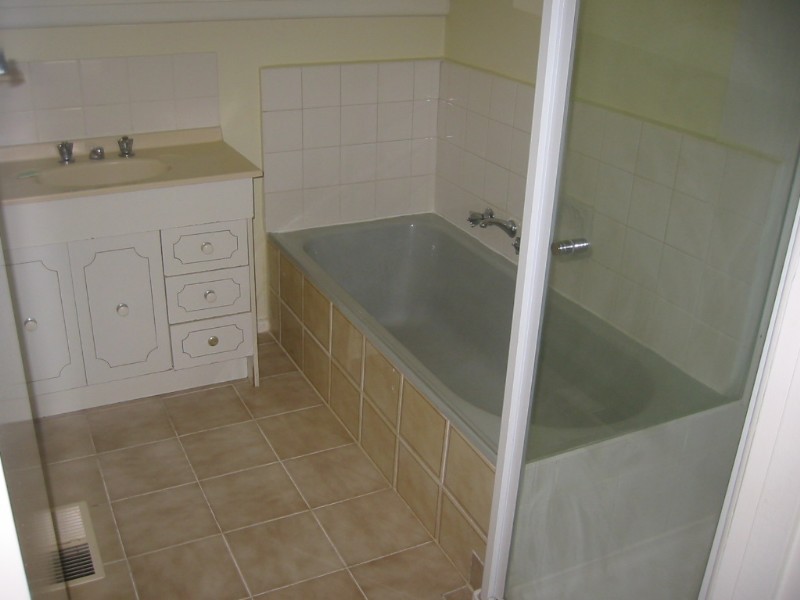 1 Leslie Court, Clayton South VIC 3169